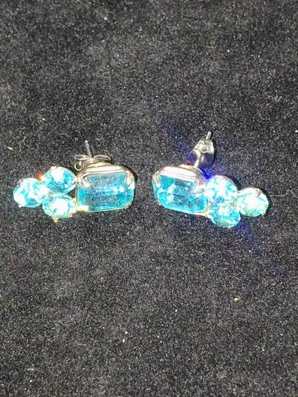 Vintage Aquamarine Rhinestone Cluster Earrings – Silver‑Tone – 1950s–60s